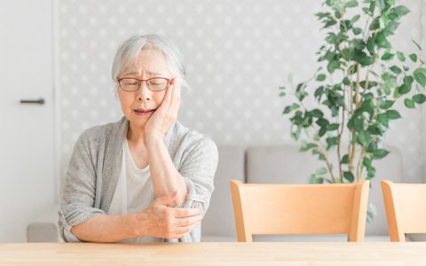 入れ歯が合わない
