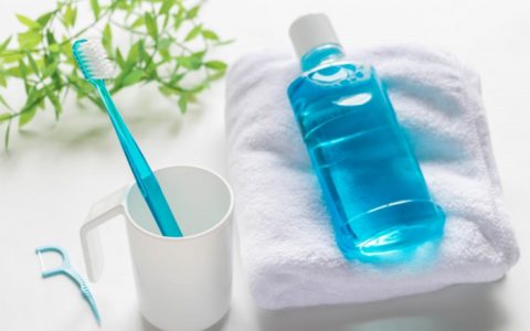 気になるお口のにおいについて