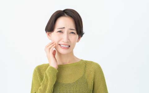 口内炎ができるのはなぜ？