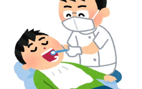 お口の中に硬い出っ張り？？( ﾟДﾟ)